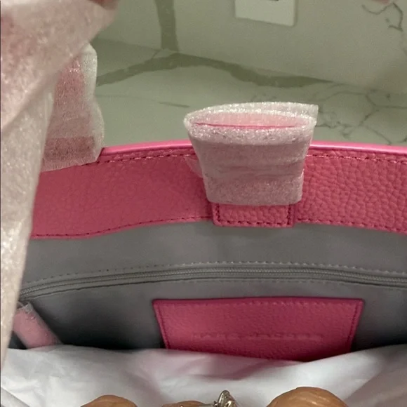 Marc Jacobs Vibrant Pink Tote - Picture 6 of 7